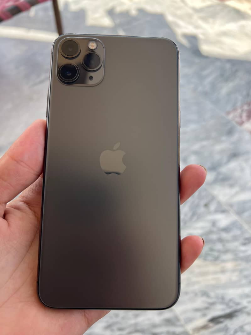 Apple iPhone 11 Pro Max 0
