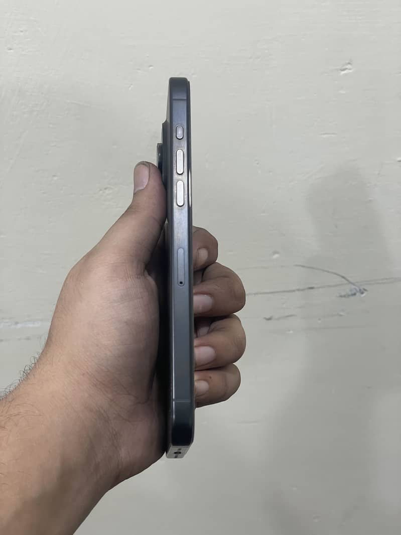 iPhone 15 Pro Max 256GB - Non-PTA Factory Unlocked (Waterpack 10/10) 1