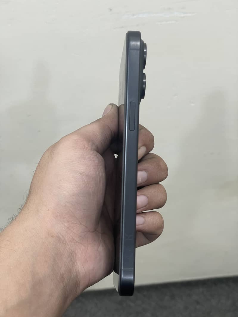 iPhone 15 Pro Max 256GB - Non-PTA Factory Unlocked (Waterpack 10/10) 2