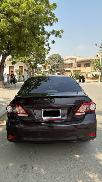 Toyota Corolla GLI 2012 VVTI