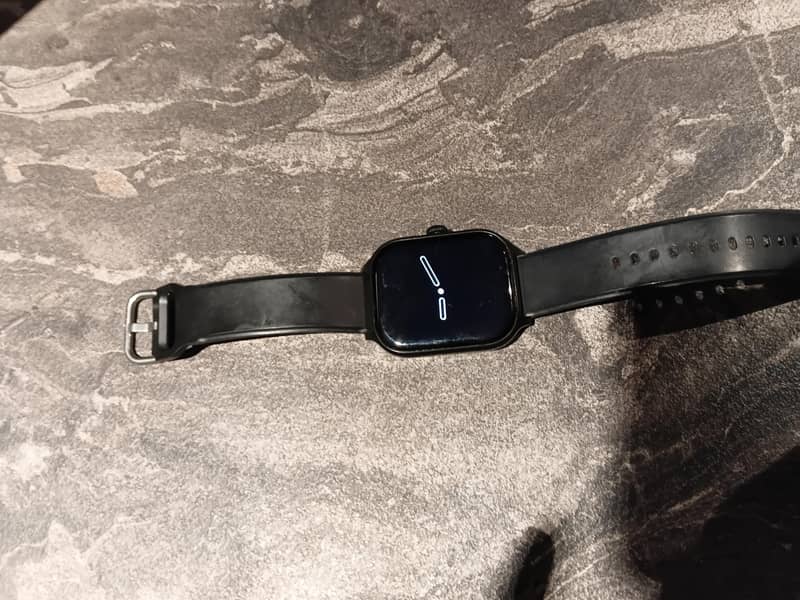 Amazefit smartwatch 4