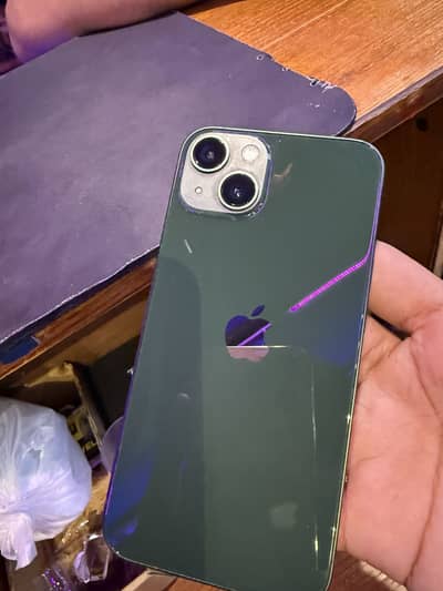 Apple iPhone 13