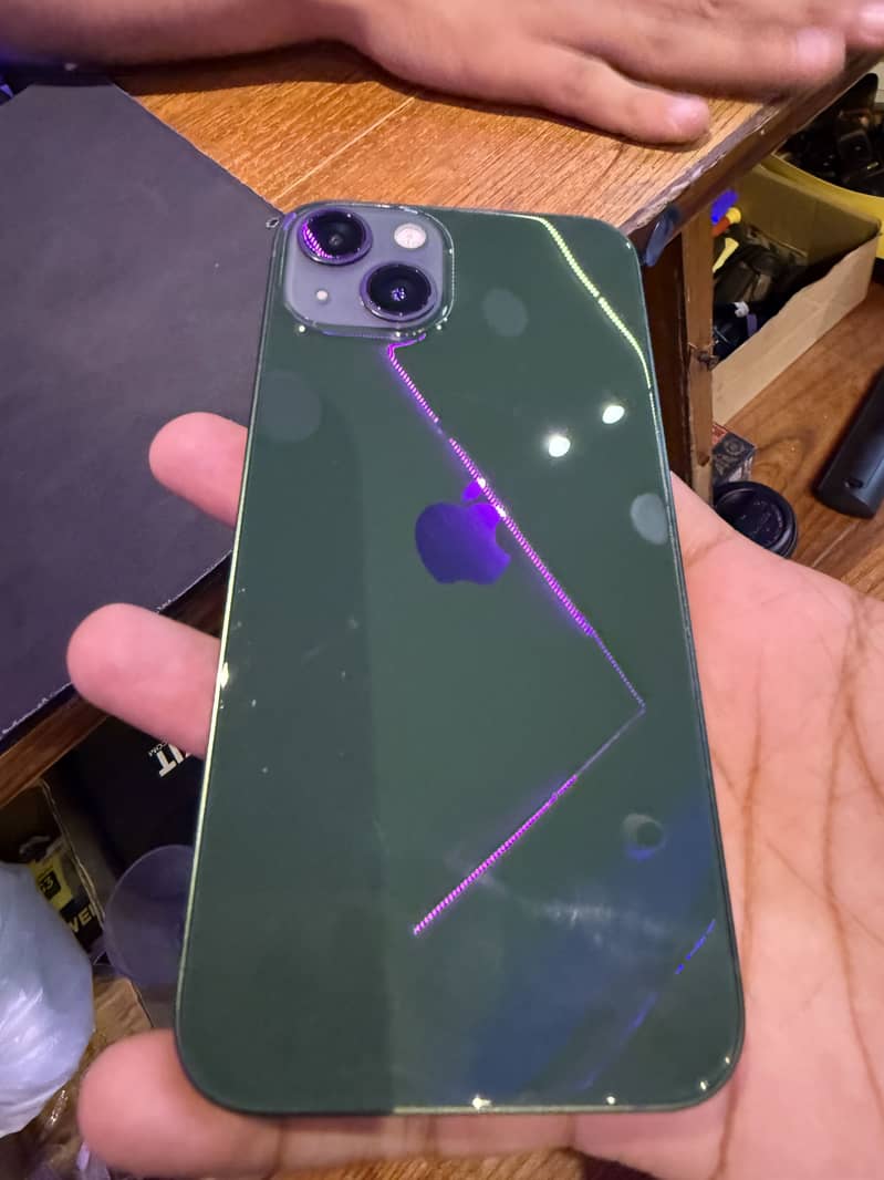 Apple iPhone 13 9