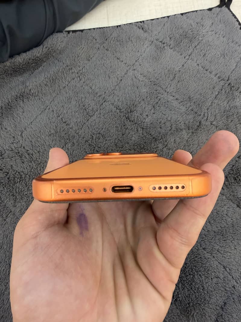 Apple iPhone 17 Pro Max 2