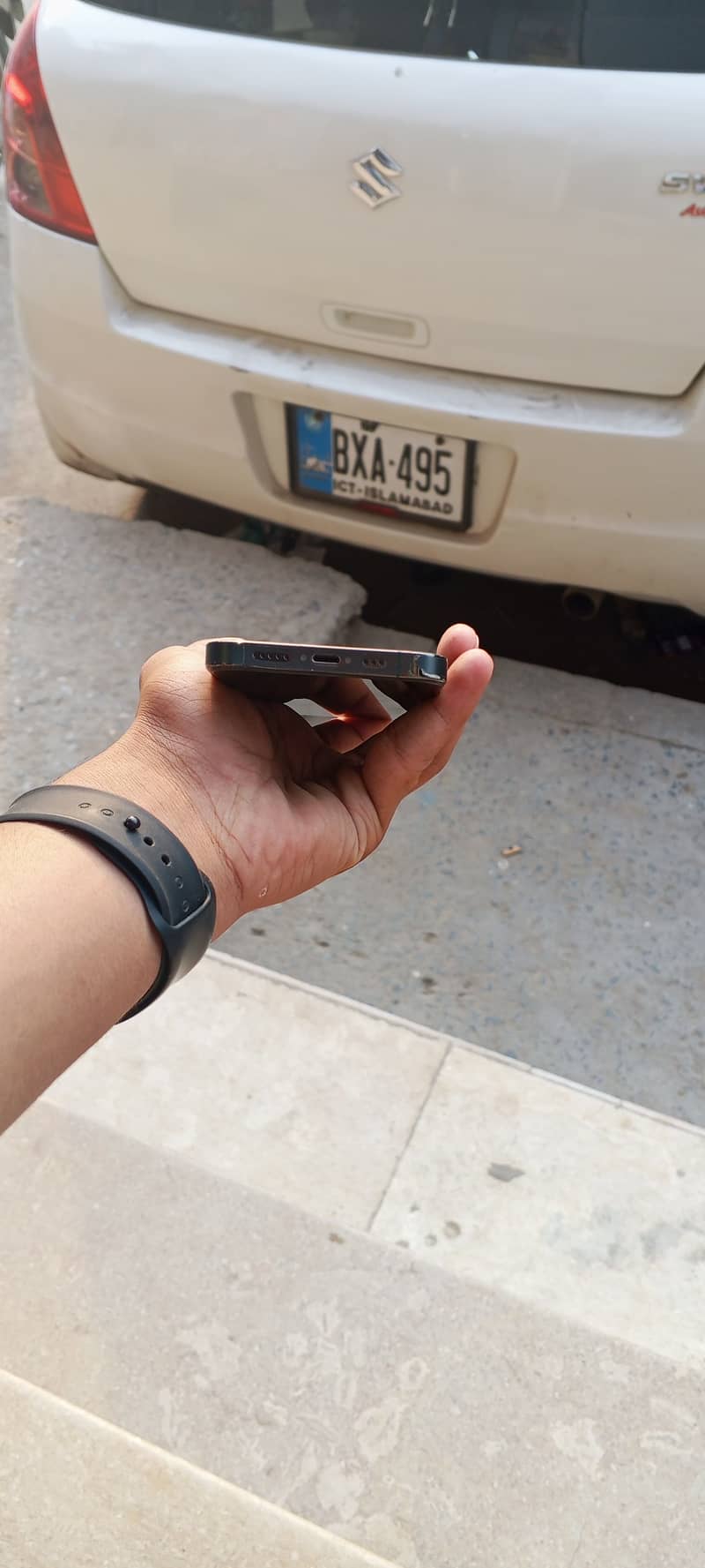 Apple iPhone 13 Pro 4
