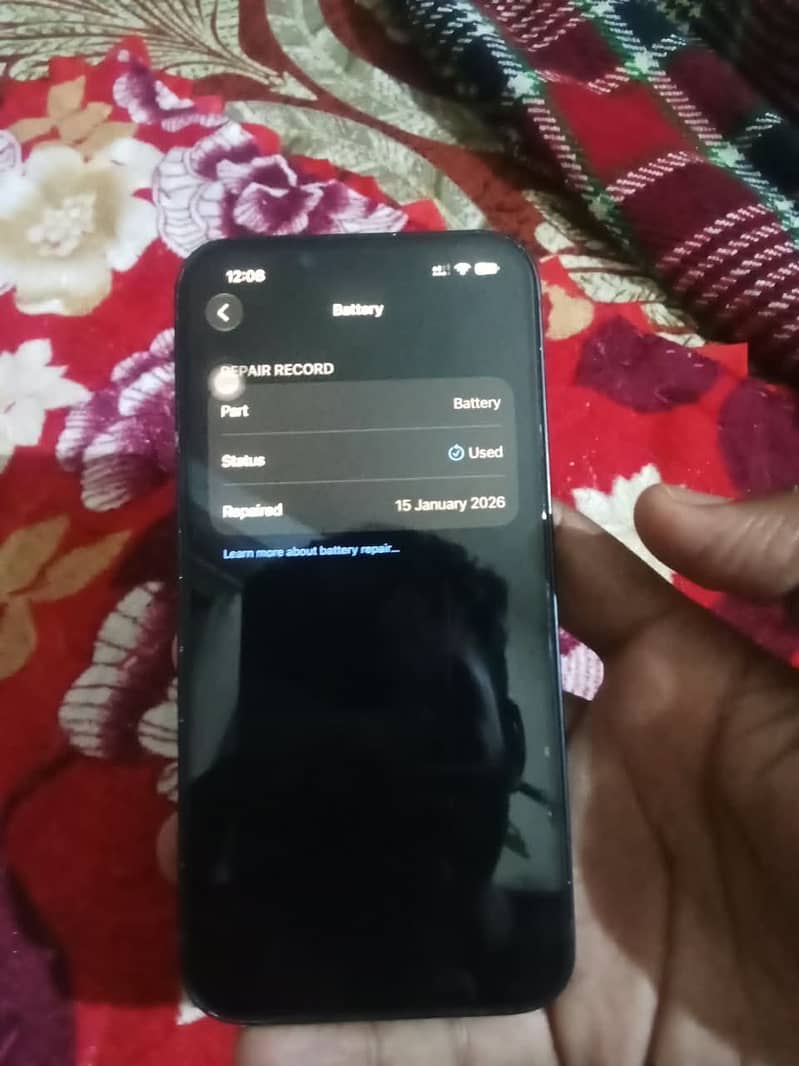 Apple iPhone 13 4