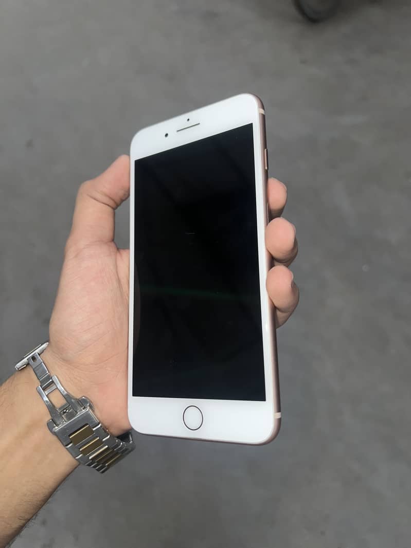 iPhone 8 Plus 2