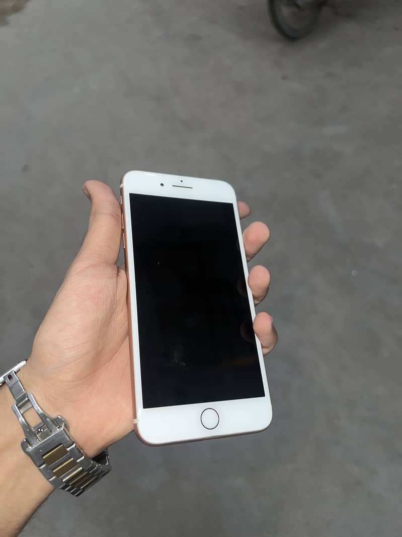 iPhone 8 Plus 4