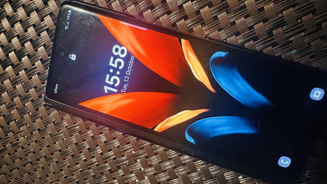 Samsung Mobile Fold2 8