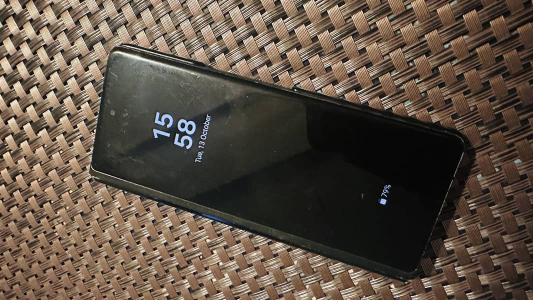 Samsung Mobile Fold2 9