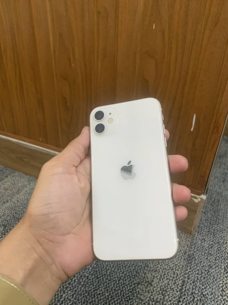 Apple iPhone 11 0