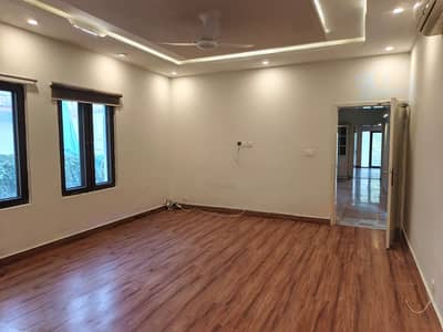 5 Bed House for Rent with Solar system, Basement & Beautiful Lawn