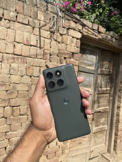 Motorola Edge 2025