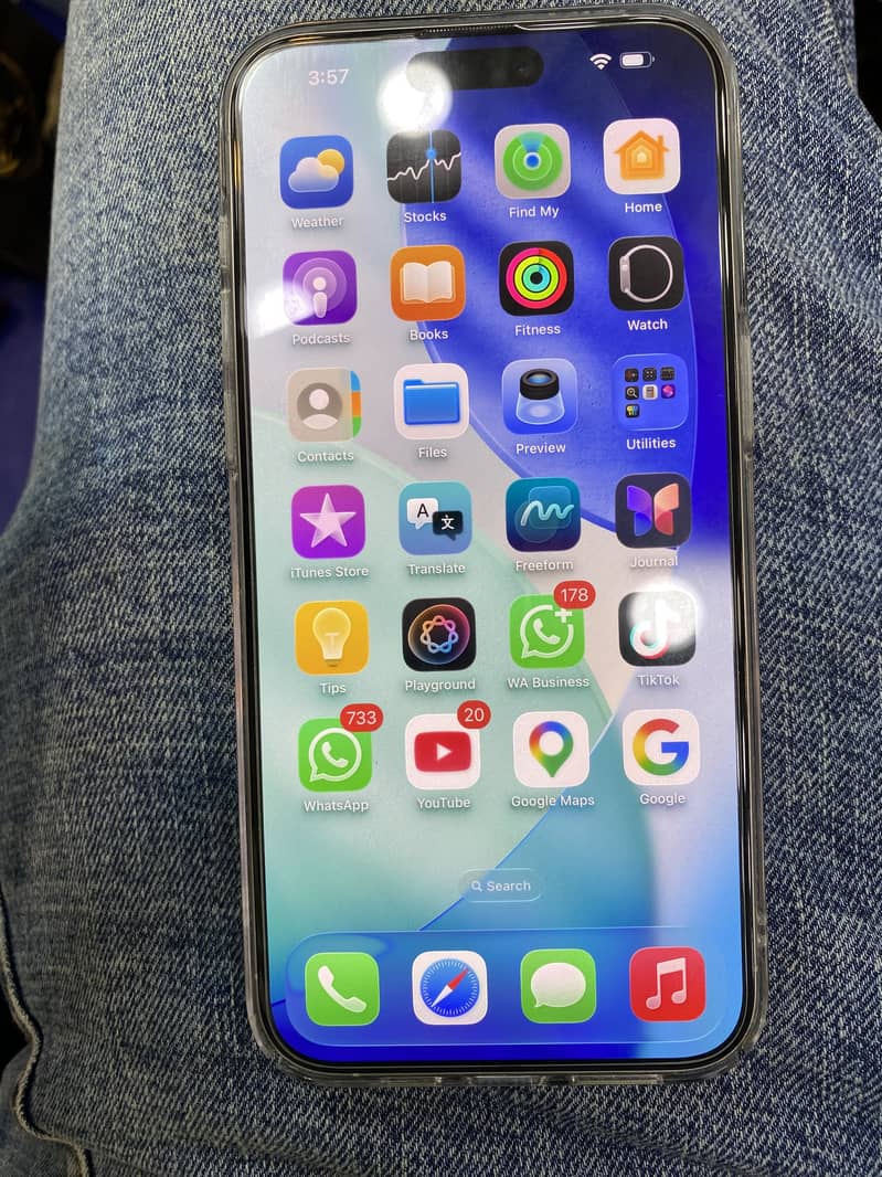 Apple iPhone 15 Pro Max 0