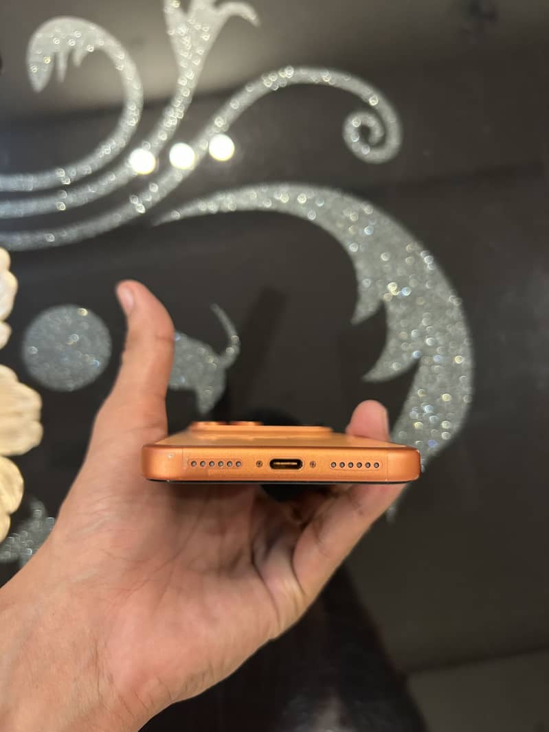 Apple iPhone 17 Pro Max 2
