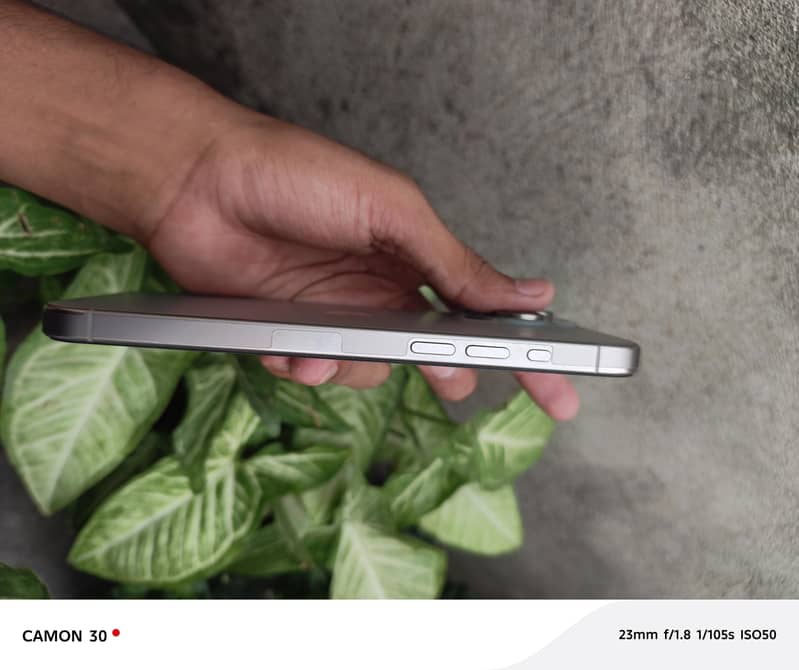 Apple iPhone 15 Pro Max 1