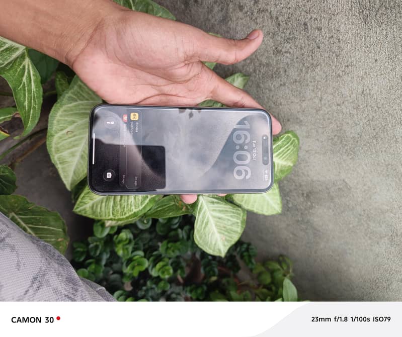 Apple iPhone 15 Pro Max 2