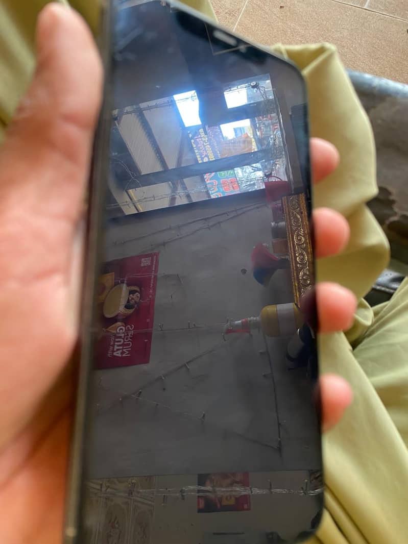 Apple iPhone 11 Pro Max 5