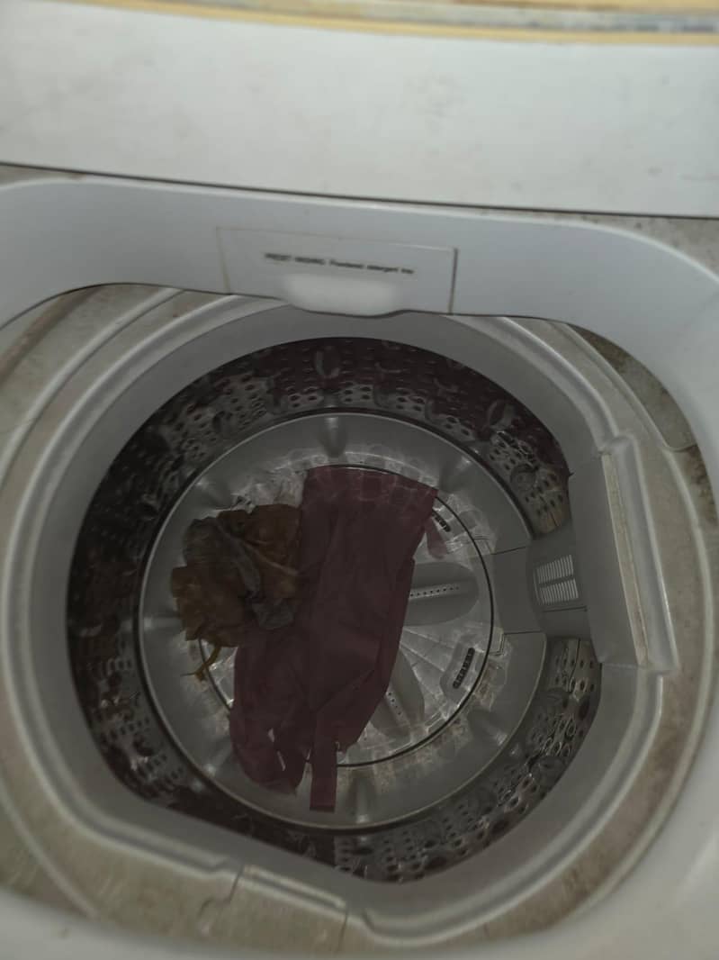 Dawlance Automatic Washing Machine used 1