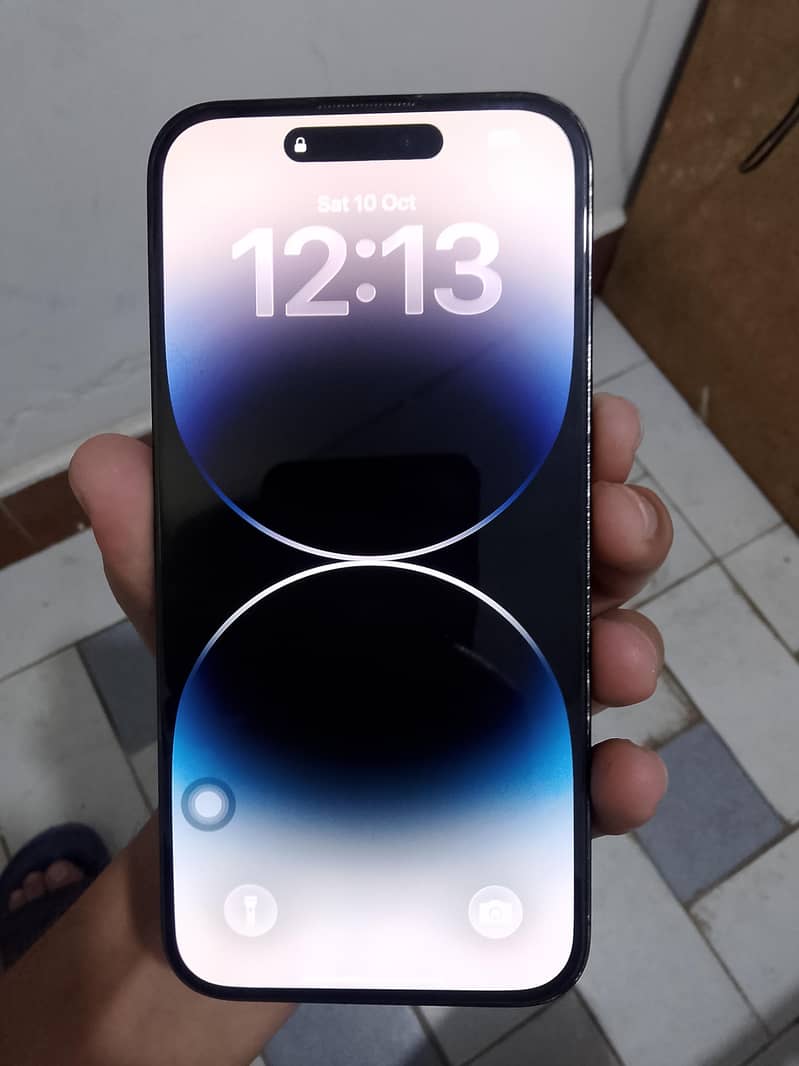 Apple iPhone 14 Pro Max 1