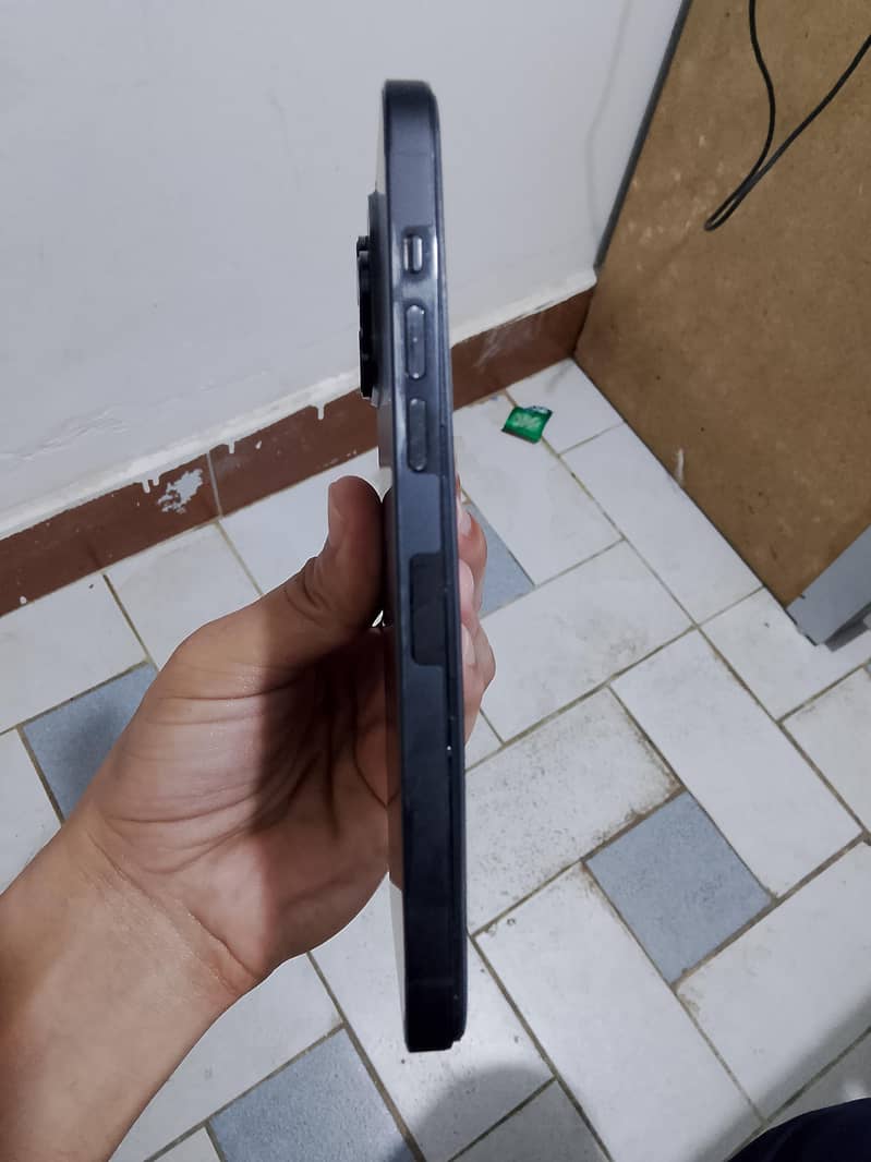 Apple iPhone 14 Pro Max 3