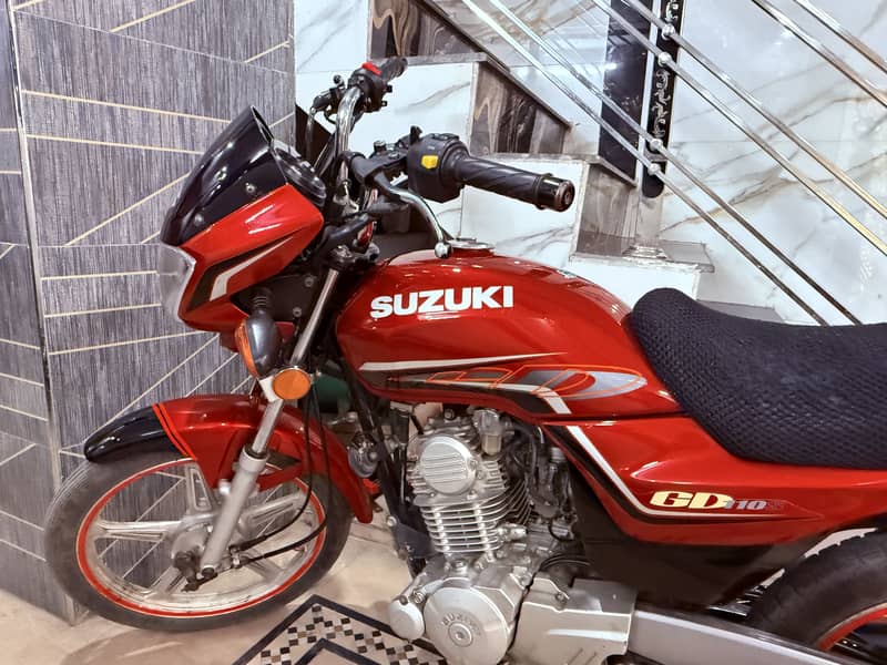 110Suzuki 4
