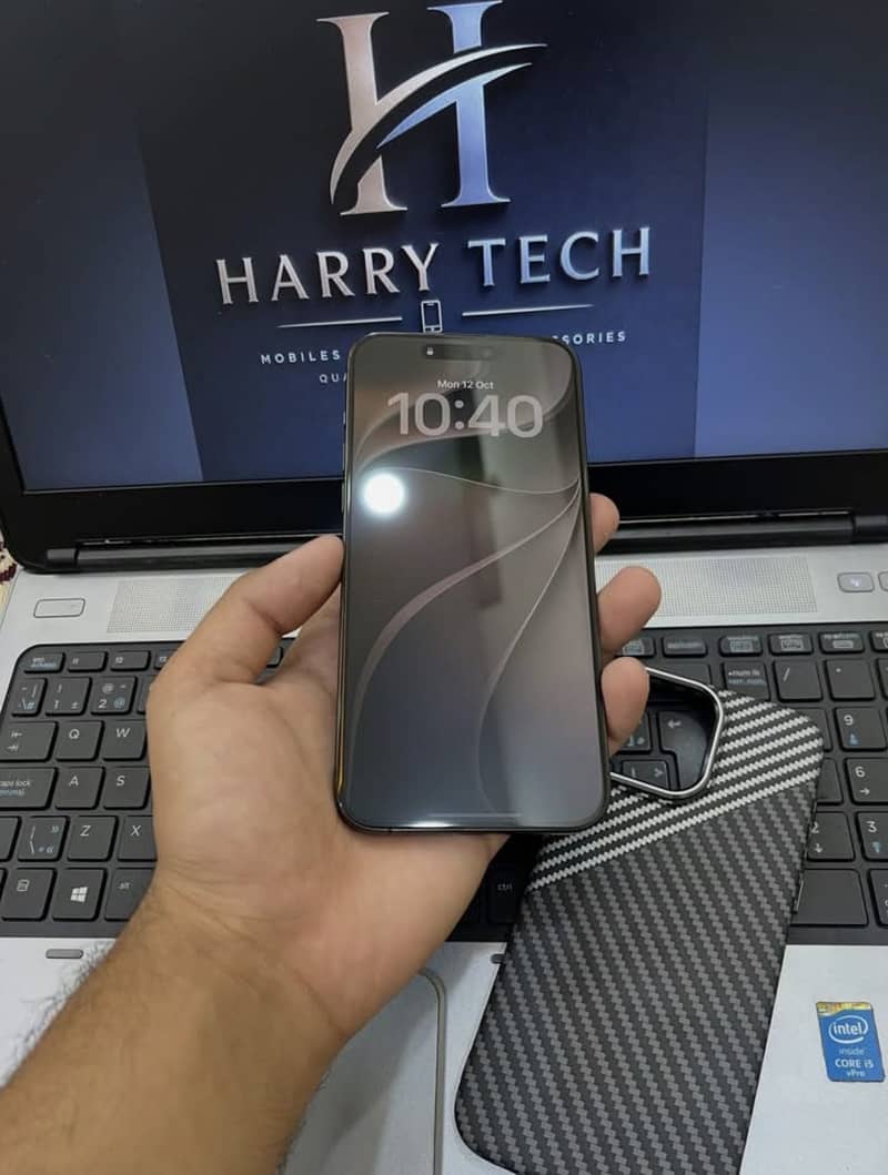 Apple iPhone 15 Pro Max 1