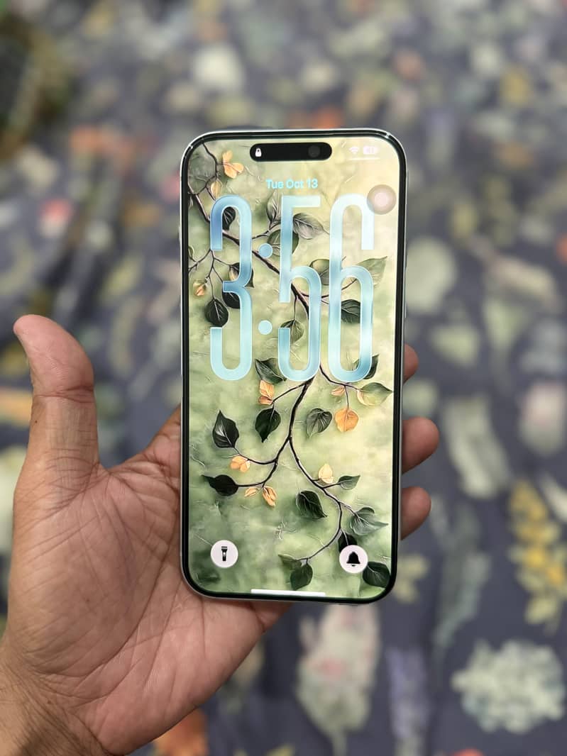 Apple iPhone 17 Pro Max 6