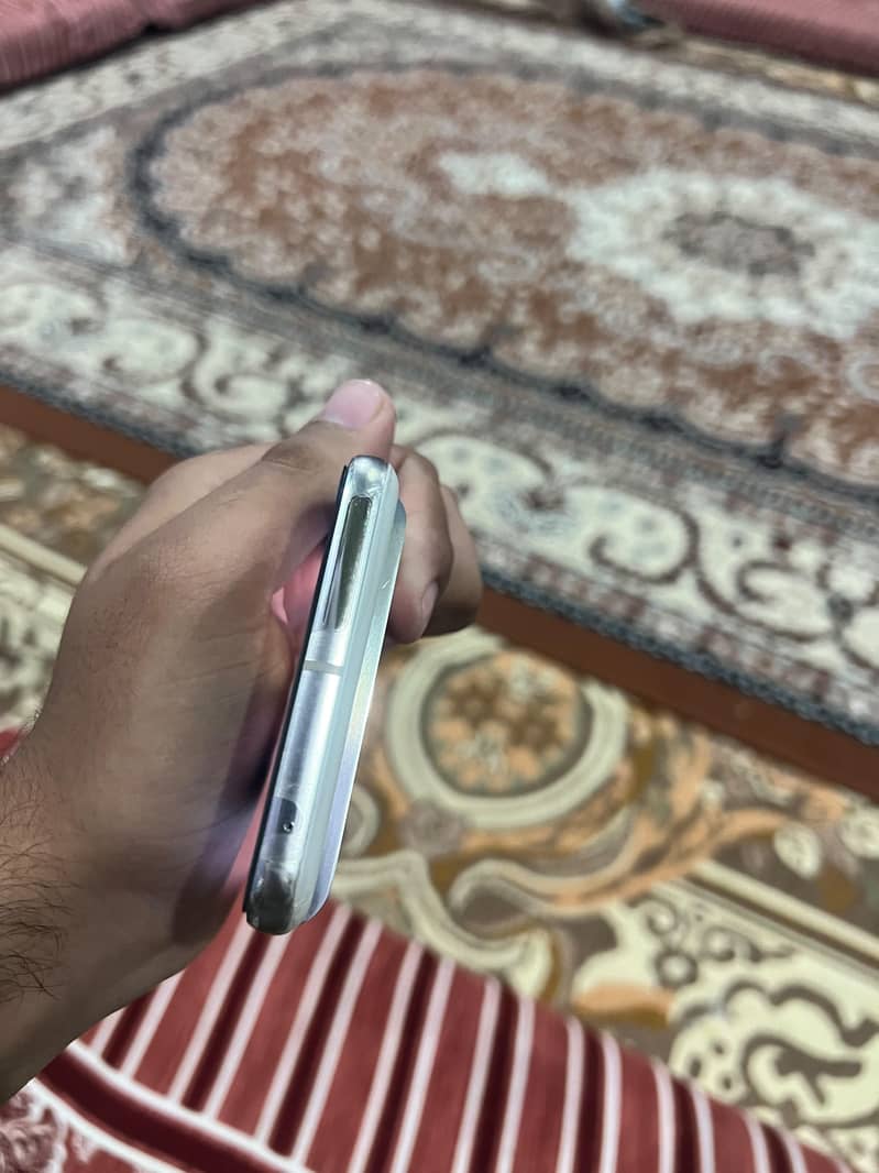 Google Pixel 8 Pro 2