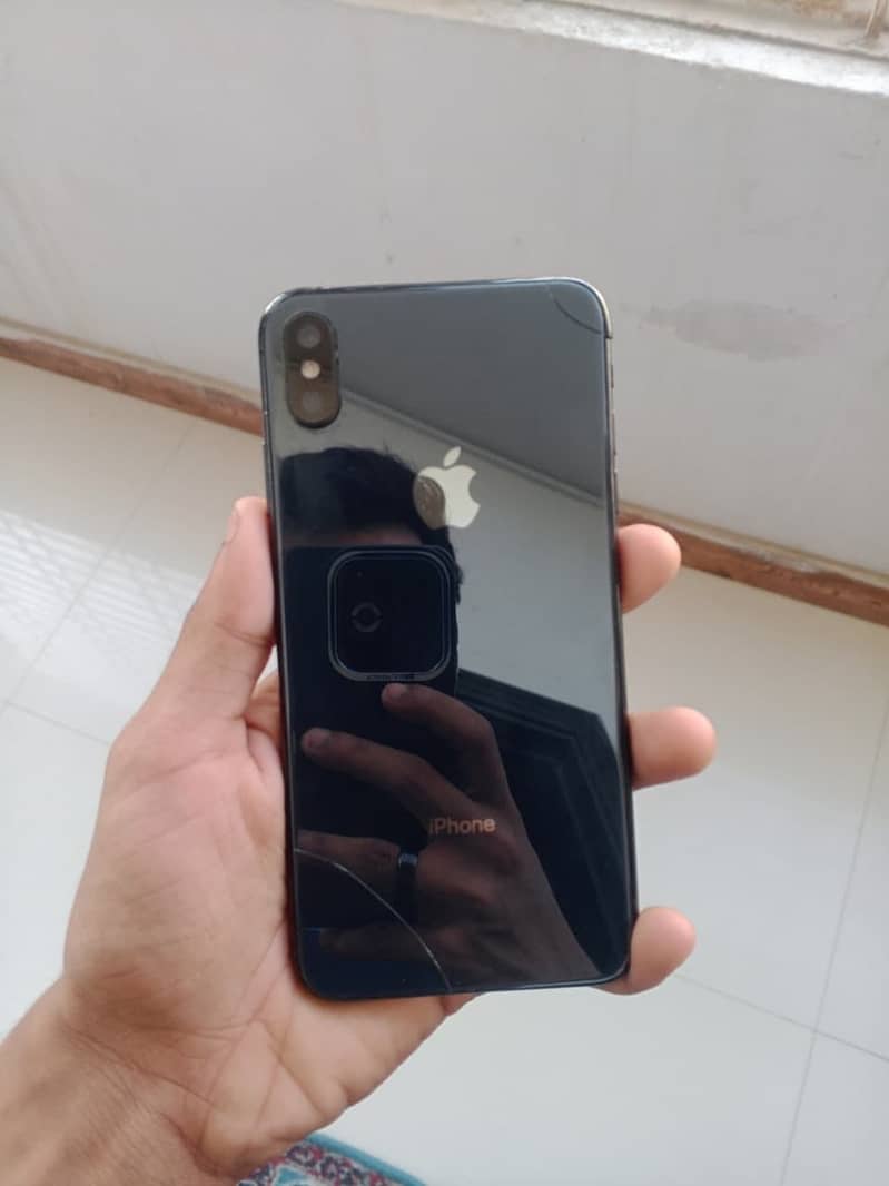 Apple iPhone XS Max 0