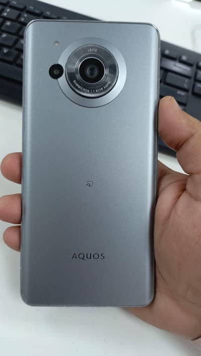 Sharp Aquos R7 | 12 256 | official PTA approved