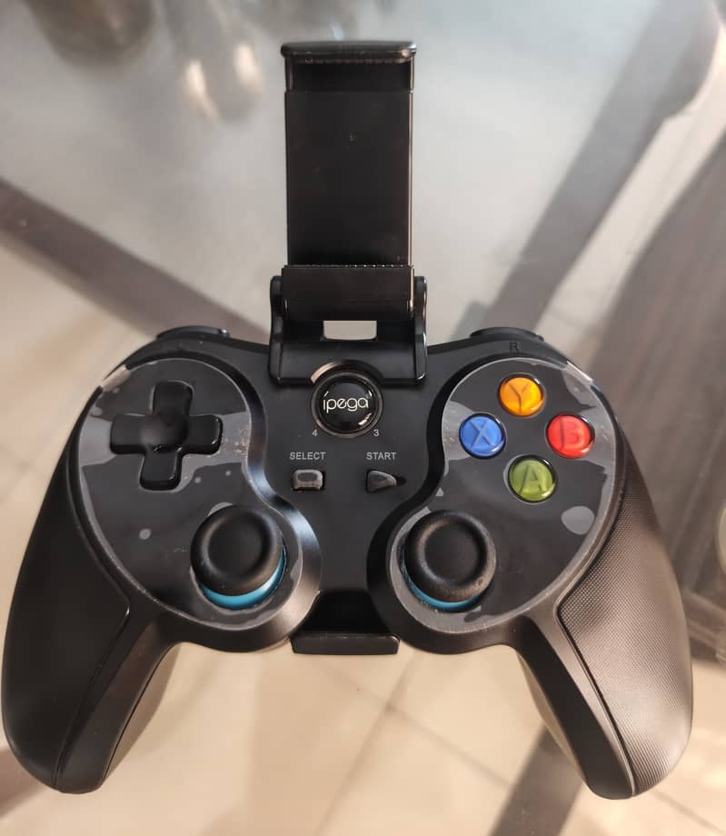 iPega Wireless BT controller in BEST condition! 1