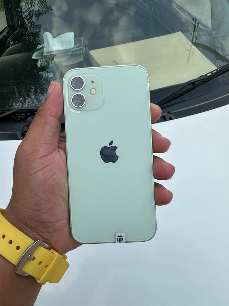 Apple iPhone 12 2