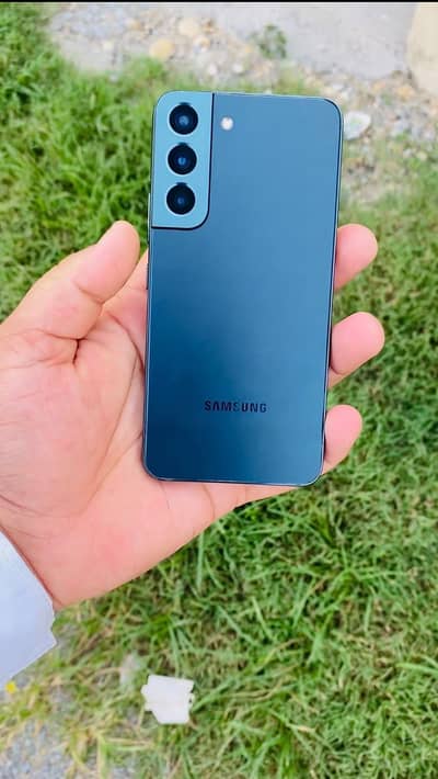 Samsung Mobile S22