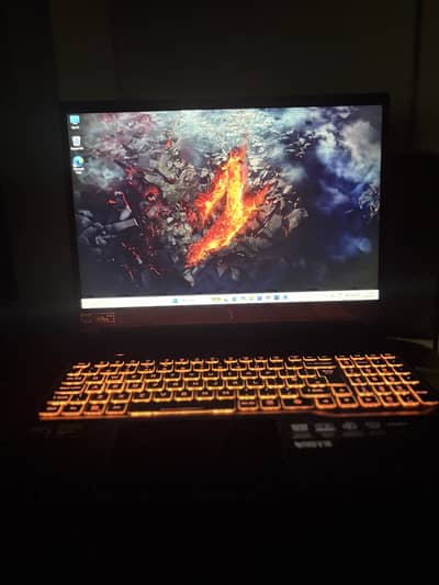Acer Nitro V16 | AMD Ryzen 7 8845HS | 16 inch