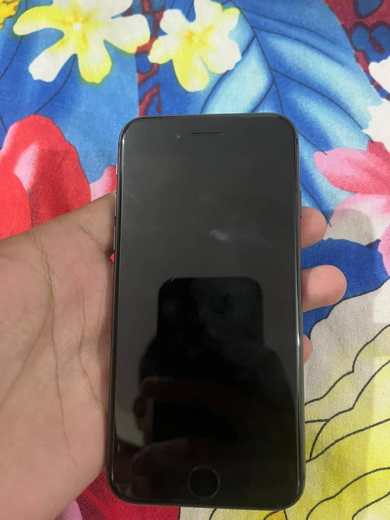 Apple iPhone 8 0