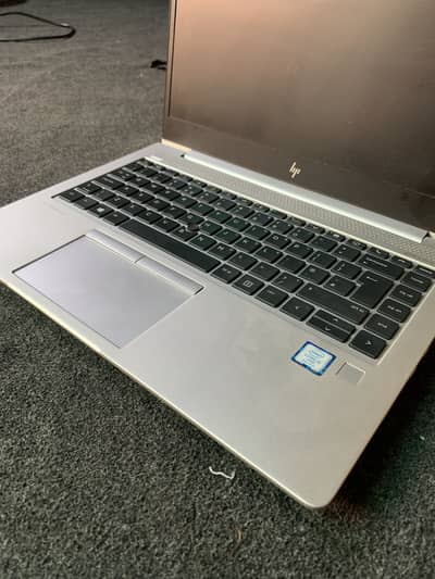 Hp Elitebook 840 G6 intel i5/8th 8gb ram 256gb nvme ssd