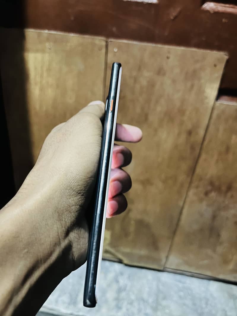 Tecno CAMON 40 Pro 2
