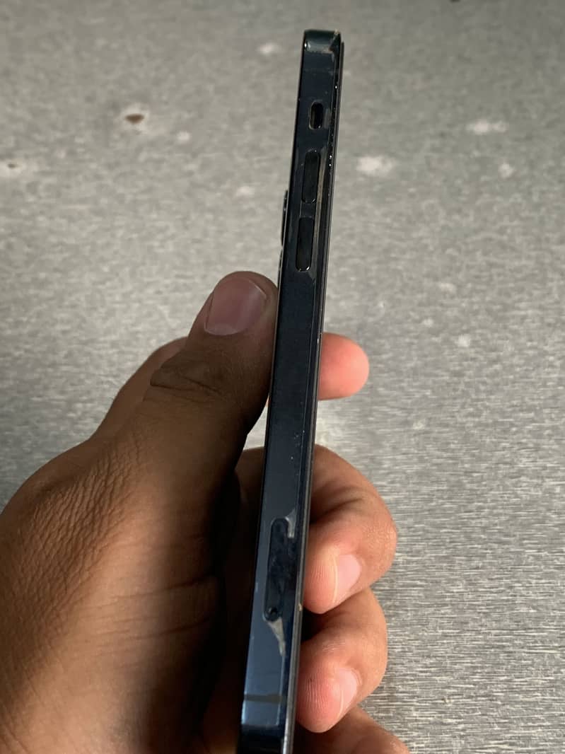 Apple iPhone 12 Pro 0