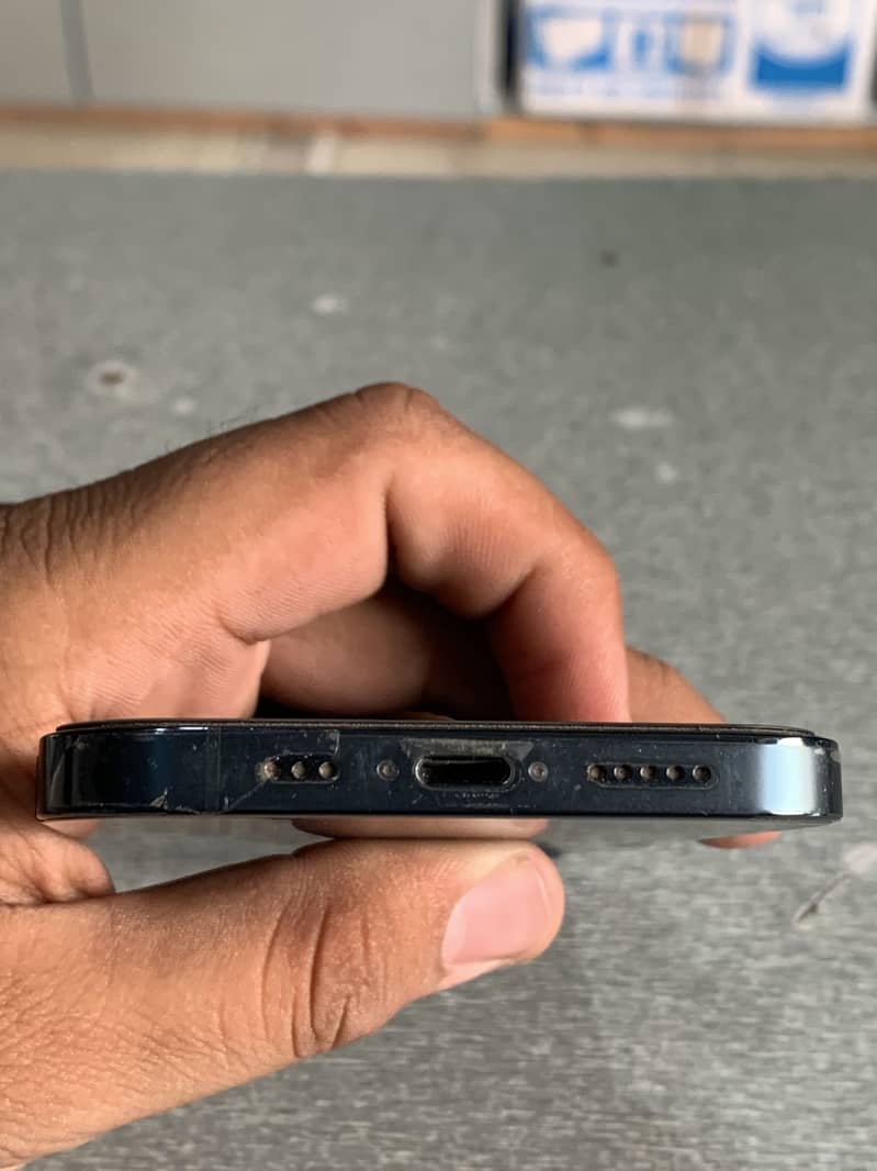 Apple iPhone 12 Pro 3