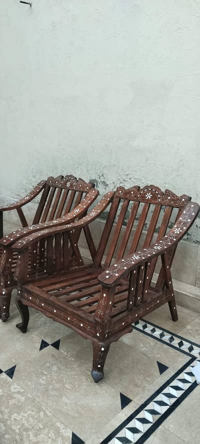 Unique old style Sofa 3+1+1