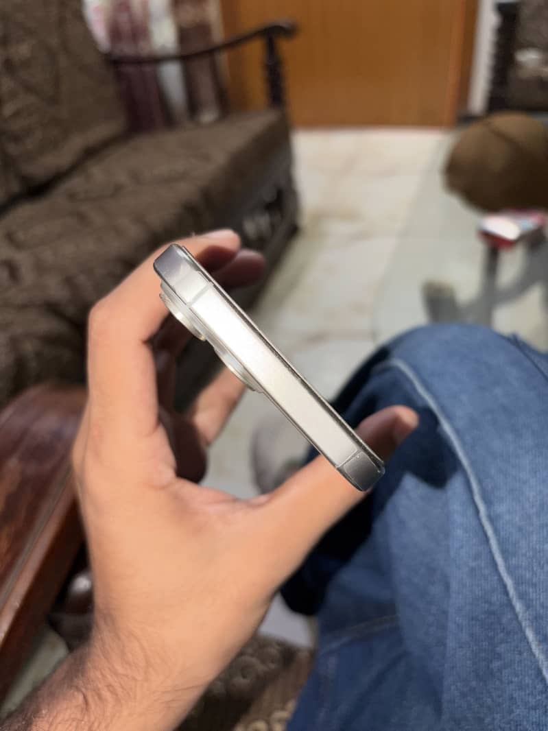 Apple iPhone 15 Pro Max(Factory) 2