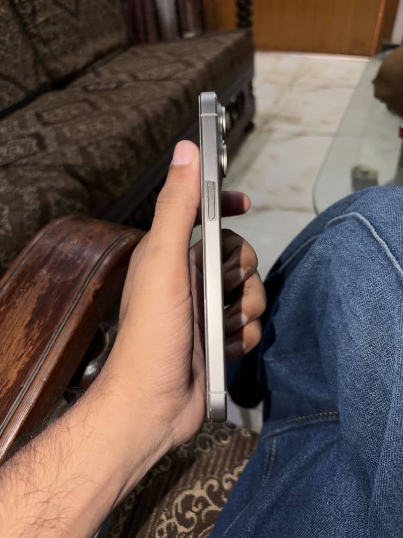 Apple iPhone 15 Pro Max(Factory) 5