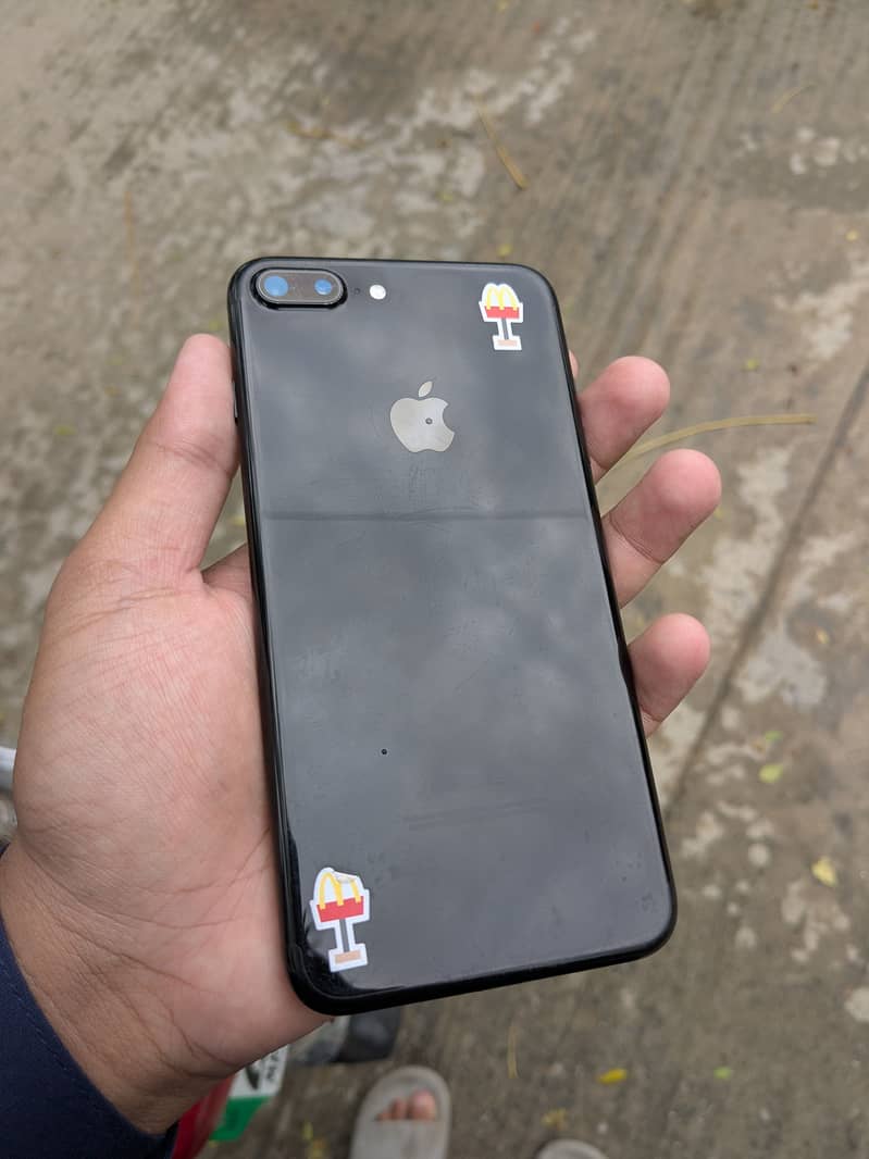 Apple iPhone 7 Plus 0