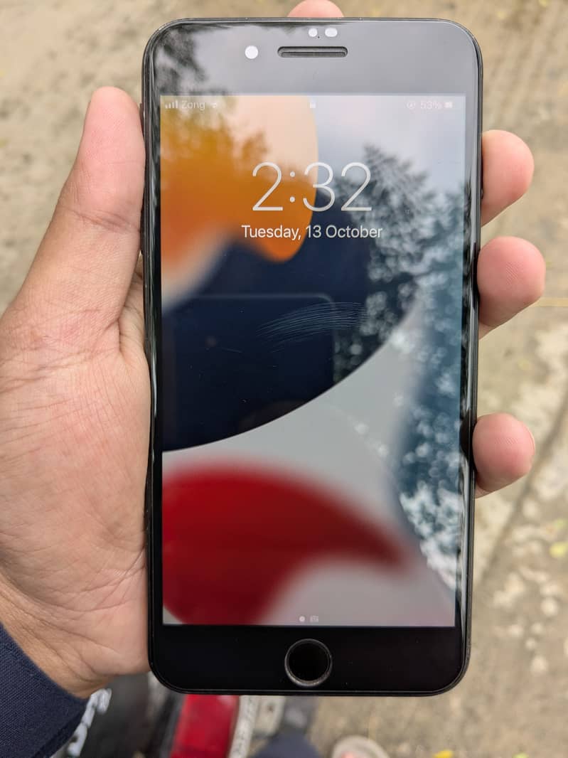 Apple iPhone 7 Plus 2