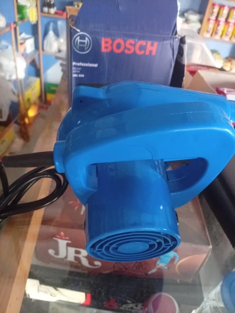 Blower 0