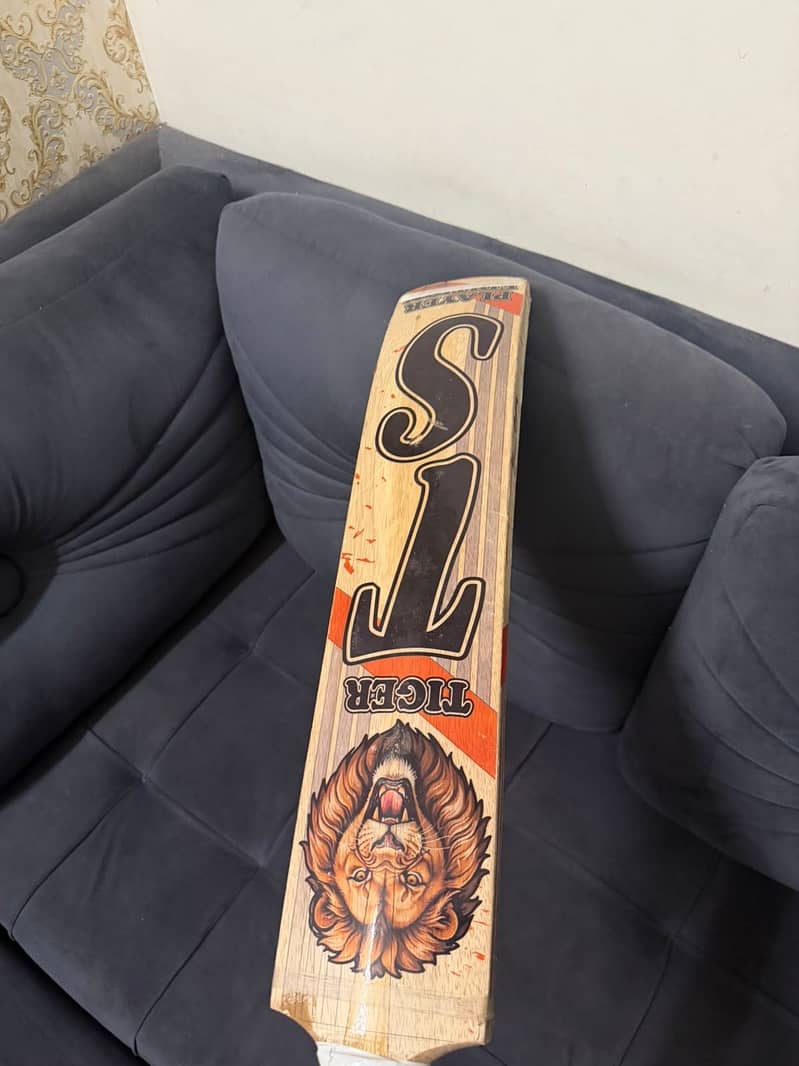 Ts player edition bat 1