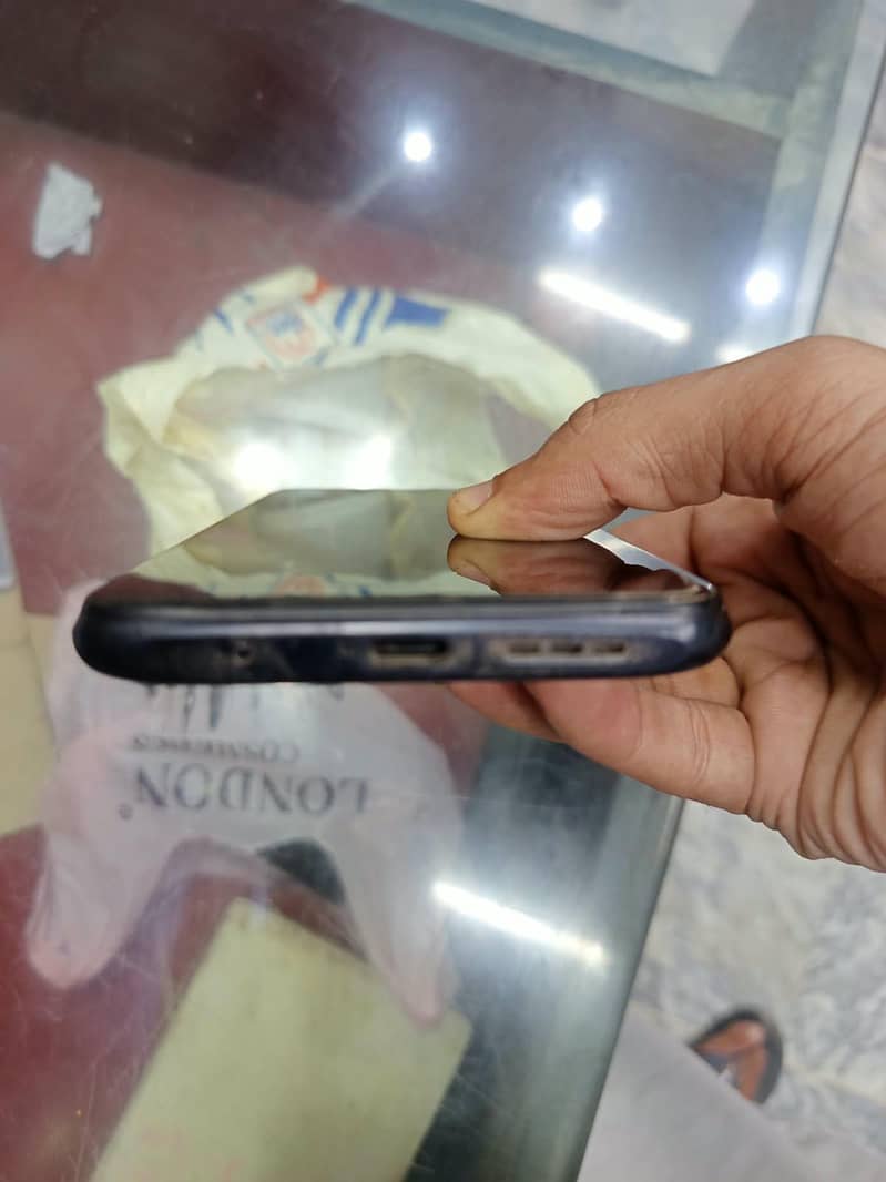 Xiaomi Redmi 9T 3