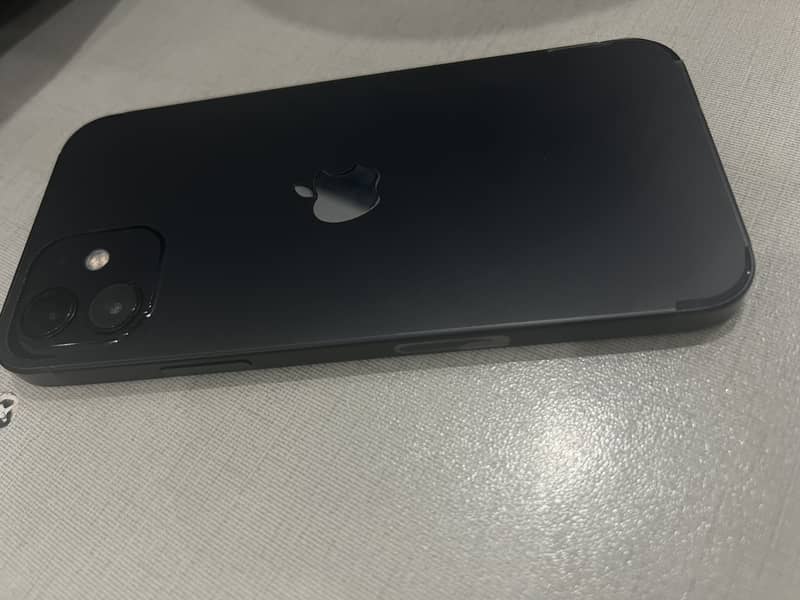 Apple iPhone 12 5