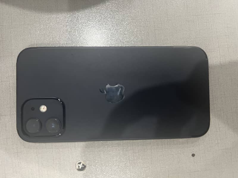 Apple iPhone 12 6